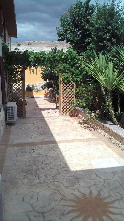 B&B Villa Sul Golfo กวาร์ตู ซานเตเลนา ภายนอก รูปภาพ