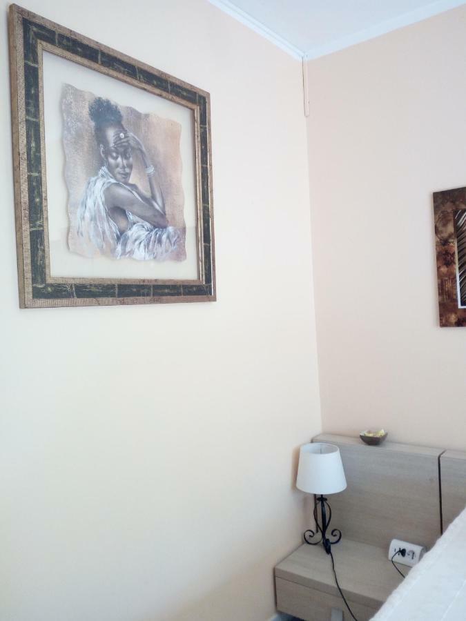 B&B Villa Sul Golfo กวาร์ตู ซานเตเลนา ภายนอก รูปภาพ
